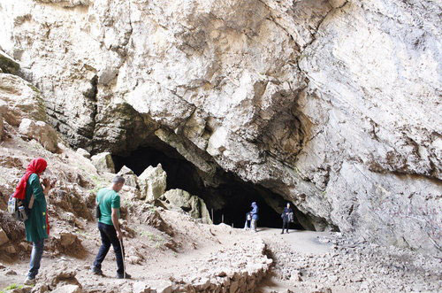 غار بورنیک سفر یک روزه 09